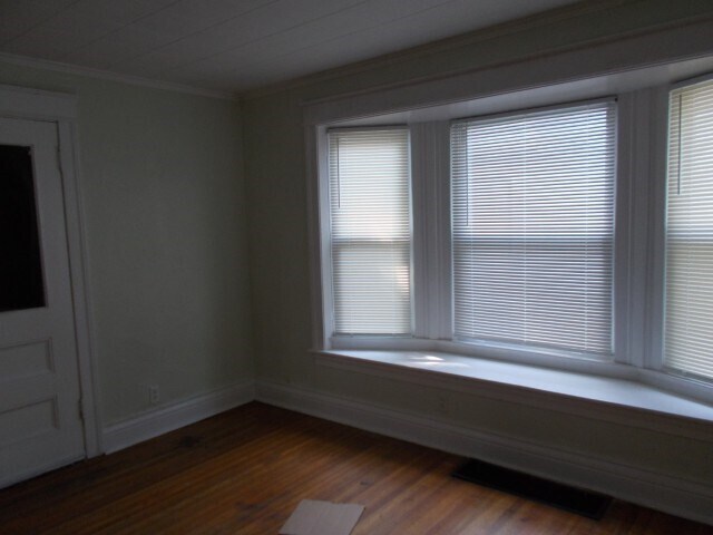 Building Photo - 41 Doran St