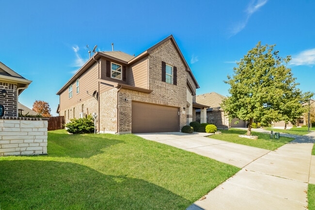 Building Photo - Spacious 4-Bedroom Home in Little Elm