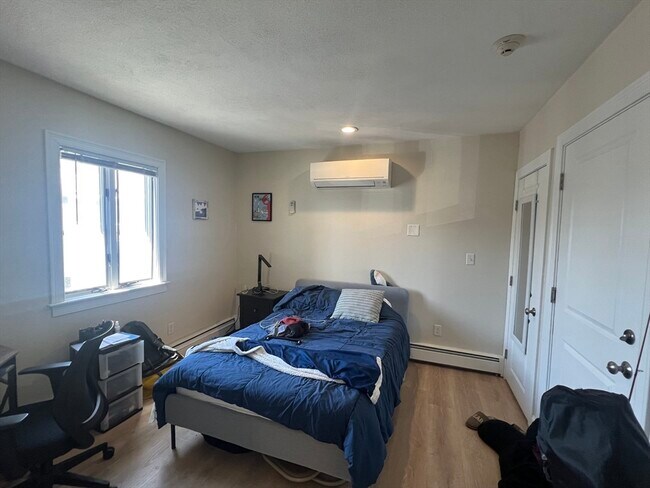 Building Photo - 56 Humphrey St