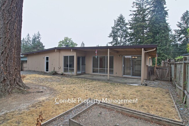 Building Photo - 426 164th Ave NE