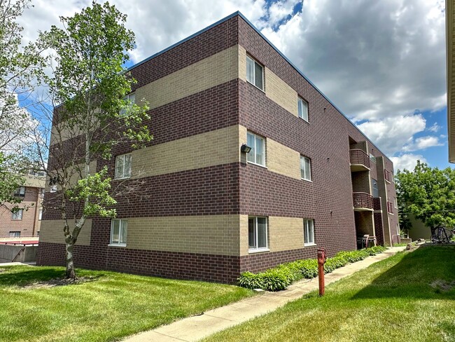 Interior Photo - 244 Hyland