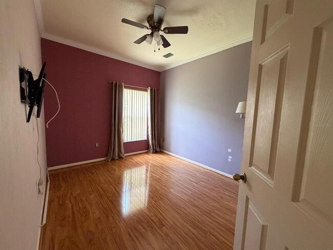 Building Photo - 2418 Huron Cir