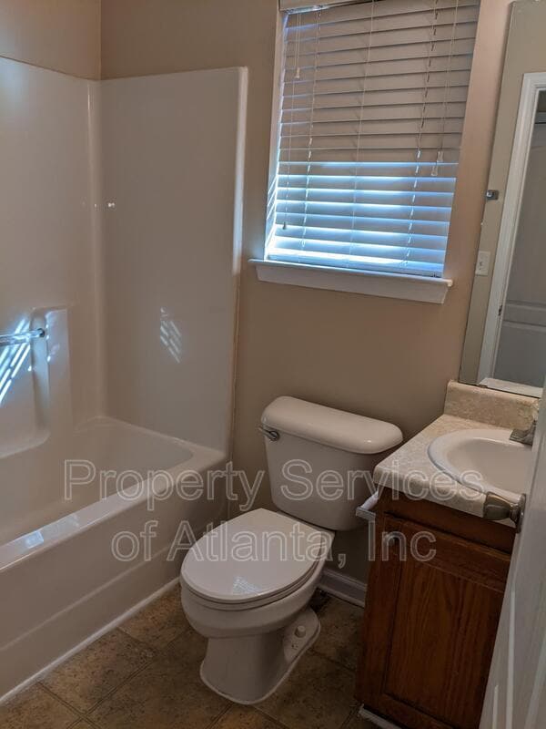 Building Photo - 1684 Gallup Dr