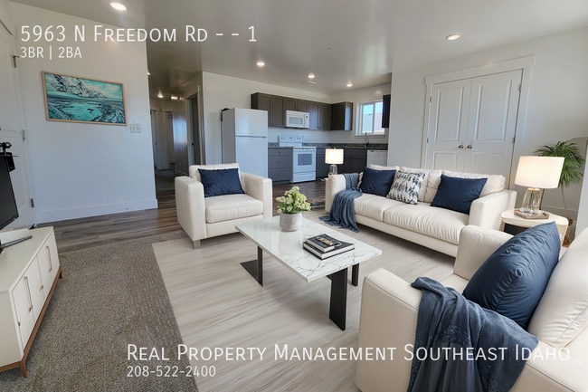 Primary Photo - 5963 N Freedom Rd