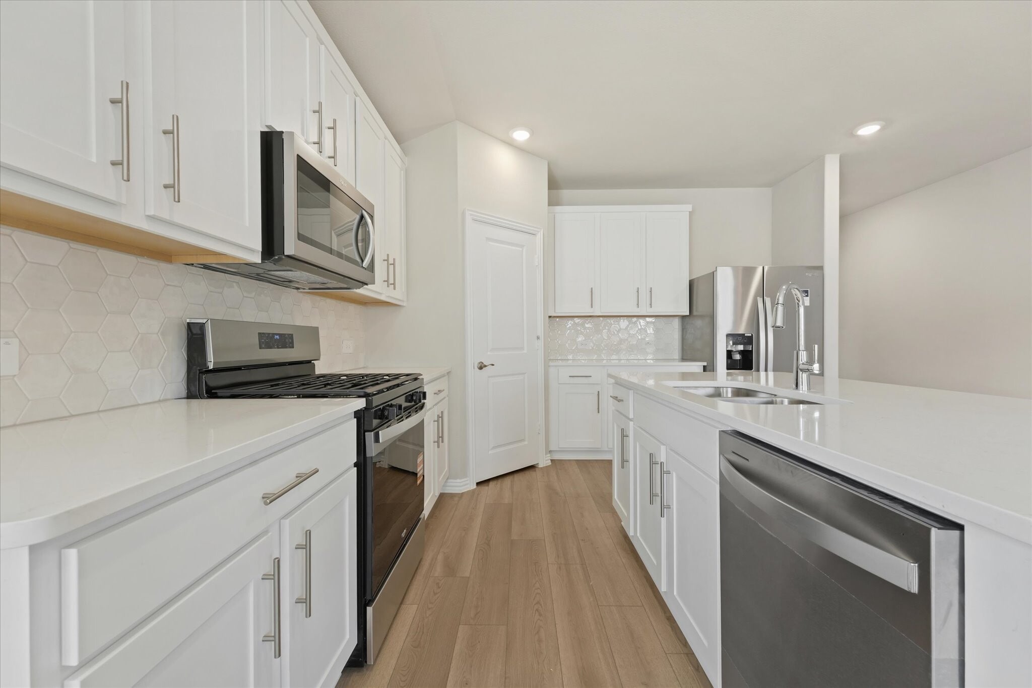 Building Photo - 2229 Mustang Way