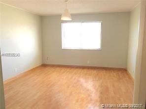 Building Photo - 290 Racquet Club Rd