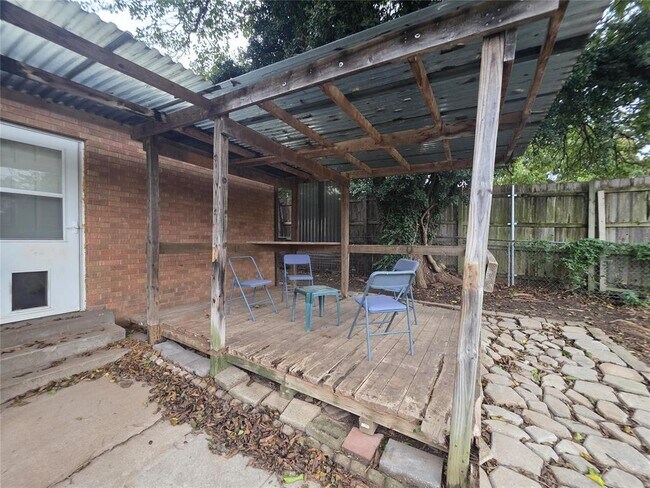 Building Photo - 3701 NW 59th St