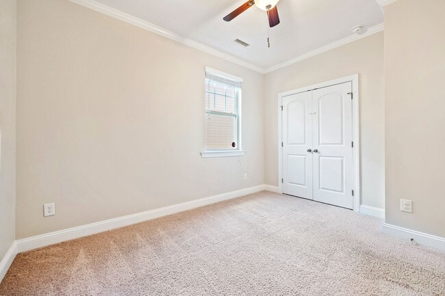 Building Photo - AVAILABLE IN MAY!  Stunning, like-new 4 bedroom, 4 bath home with large fenced yard!