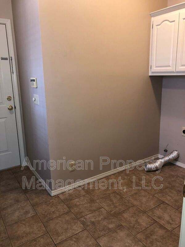 Building Photo - 5311 E 89th Pl