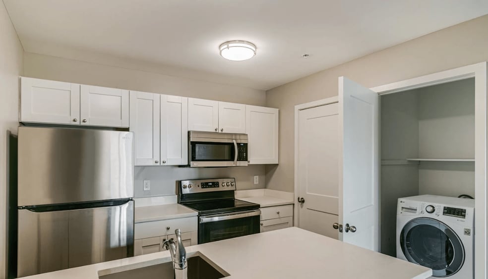 Primary Photo - Westlake Place Apartments