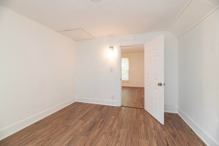 Bedroom 1 - 1221 Wells Pl