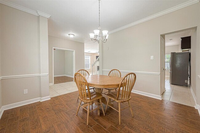 Building Photo - 1618 Savannah Dr
