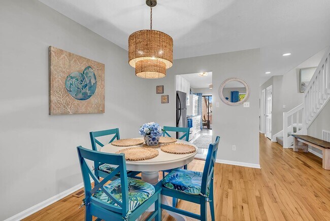 Building Photo - 4000 Fairway Lakes Dr