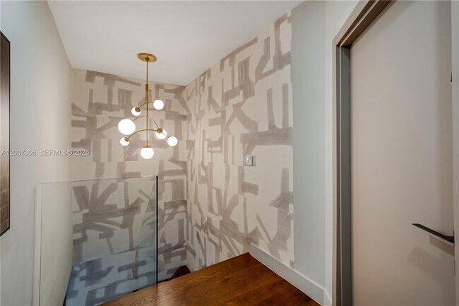 Building Photo - 145 NE 49th St