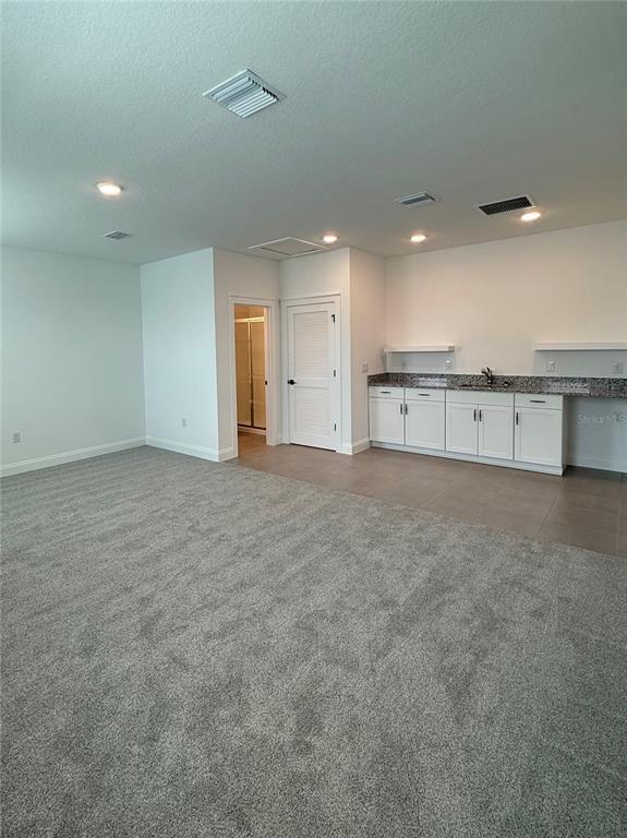 Building Photo - 15168 Field Daisy Dr
