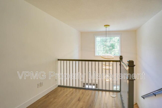 Building Photo - 423 NW 153rd St