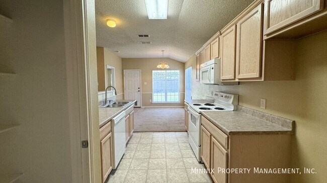 Building Photo - 7514 Paris Ave