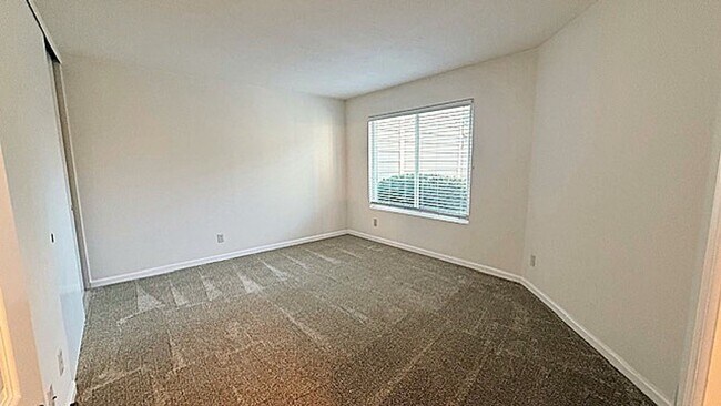 Building Photo - Charming, 2BD/2BA, Single-Story TH in Crow Canyon Country Club in Danville- Available NOW!