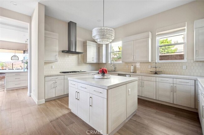 Building Photo - 33851 Paseo Eternidad