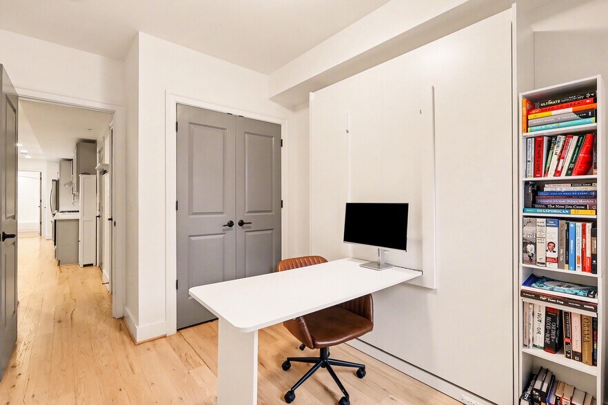 Building Photo - 811 Upshur St NW