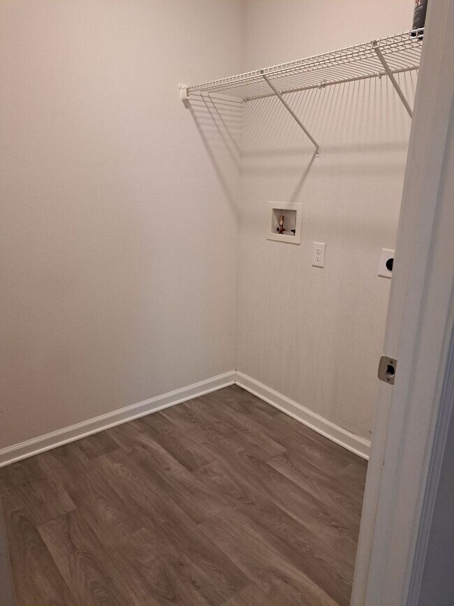 Building Photo - 207 Ryder Ln