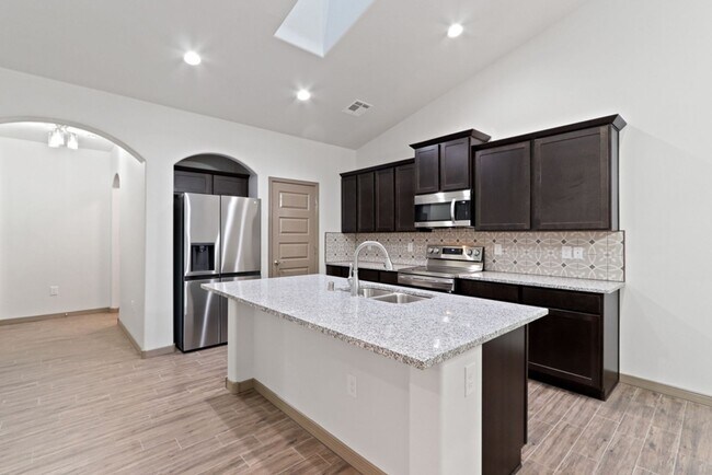 Building Photo - 4027 Apache Pine Pl