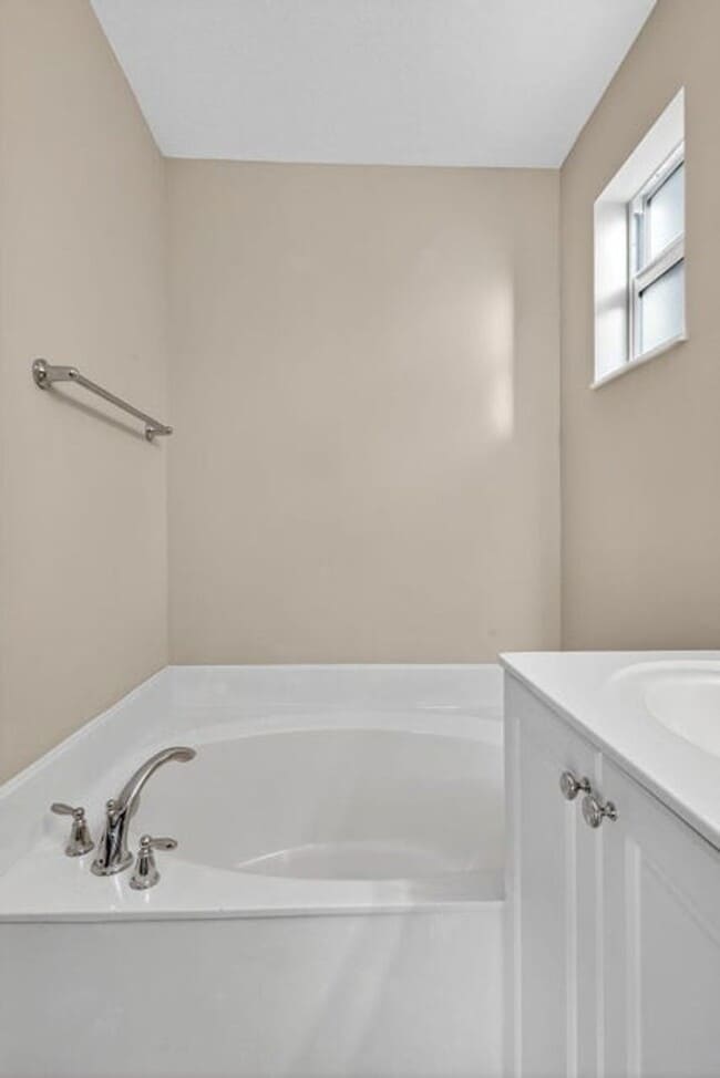 Building Photo - 7458 Sarentino Ln