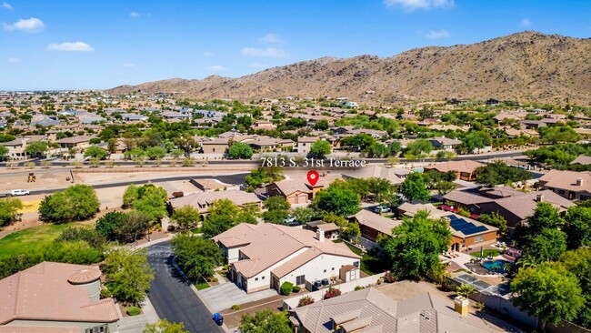 Building Photo - Welcome to this inviting Phoenix Rental - Available!