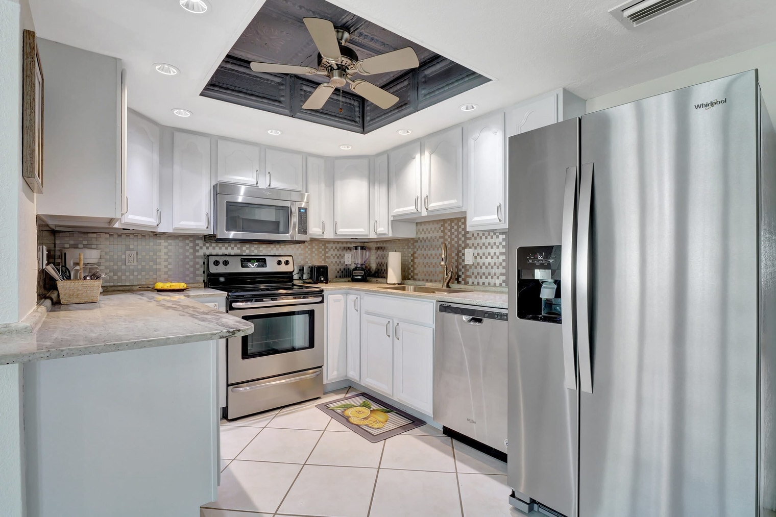 Building Photo - 27526 Los Amigos Ln