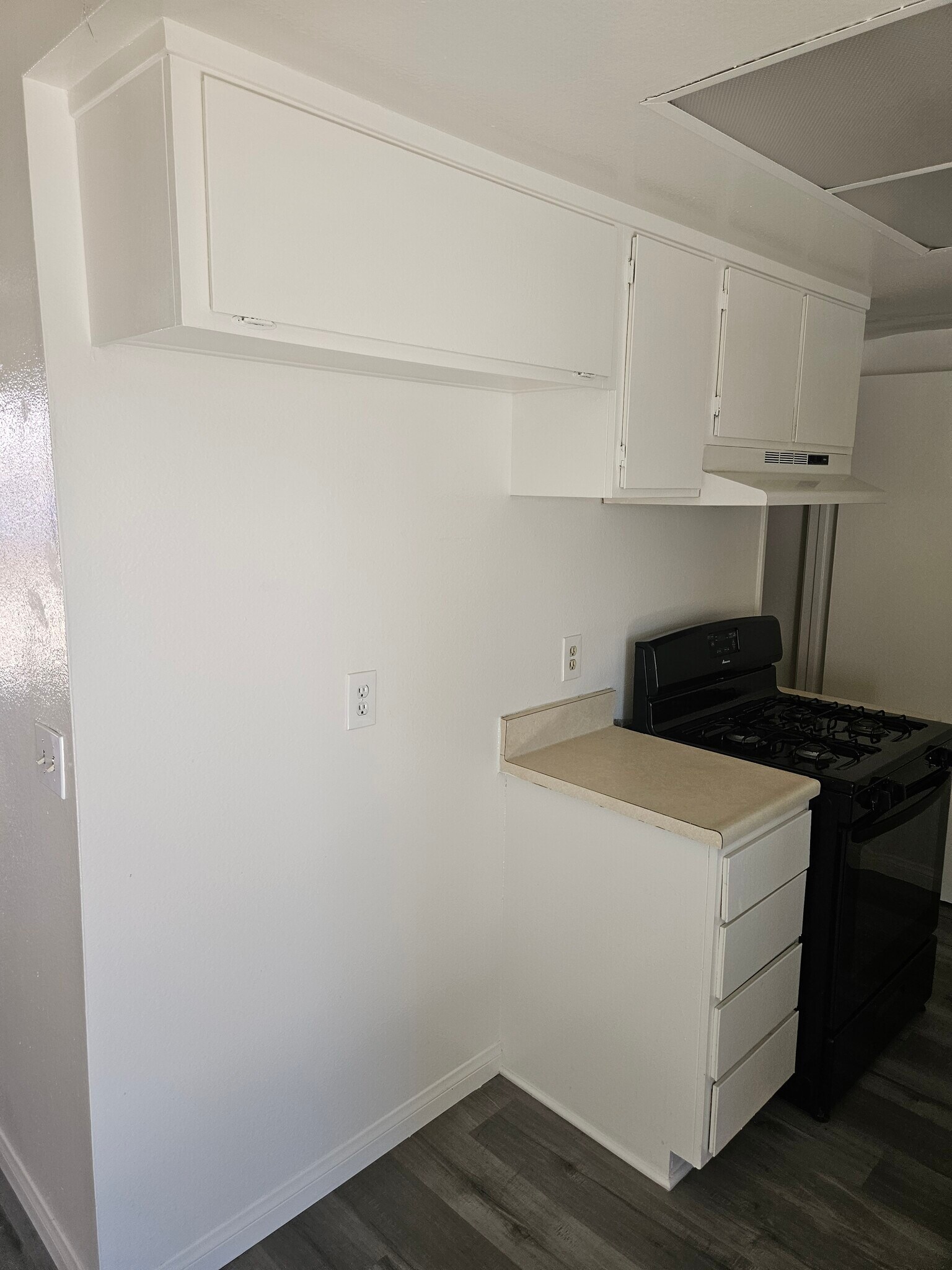 Building Photo - 141 Greentree Ln