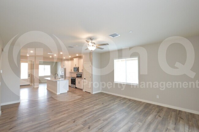 Building Photo - 9087 N 114th Ln