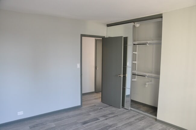 Bedroom - 1000 N Lake Shore Dr
