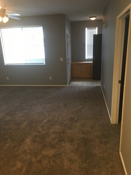 Building Photo - 1864 Opaline Pl #423