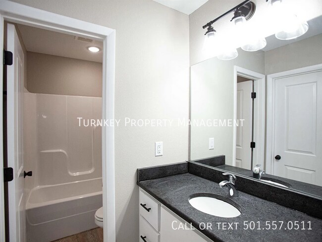 Building Photo - 54 Pheasant Run Dr