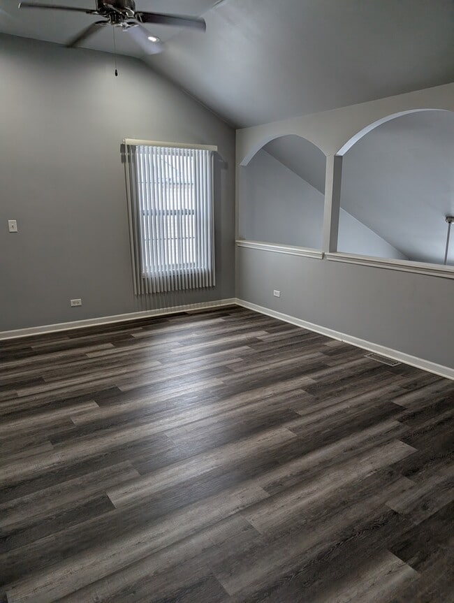 Building Photo - 1966 Alinda Ave