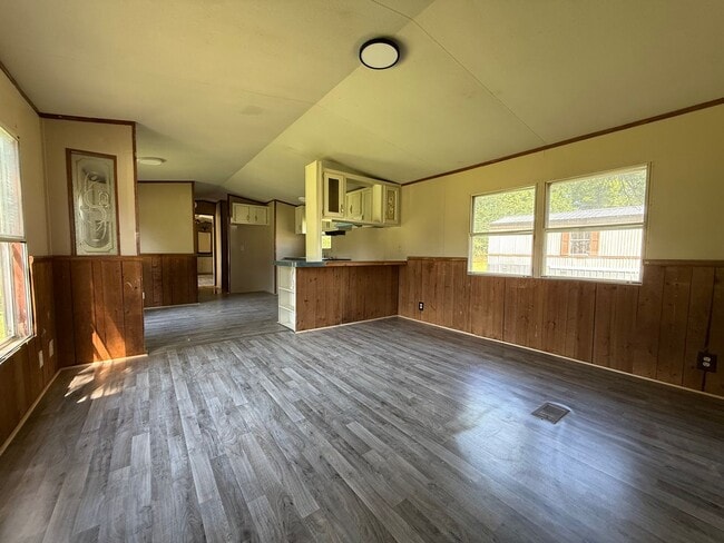 Building Photo - 90 Arrowood Rd