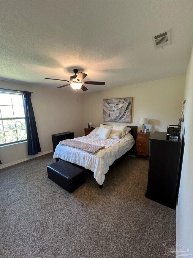 Building Photo - 4207 Cherry Laurel Dr
