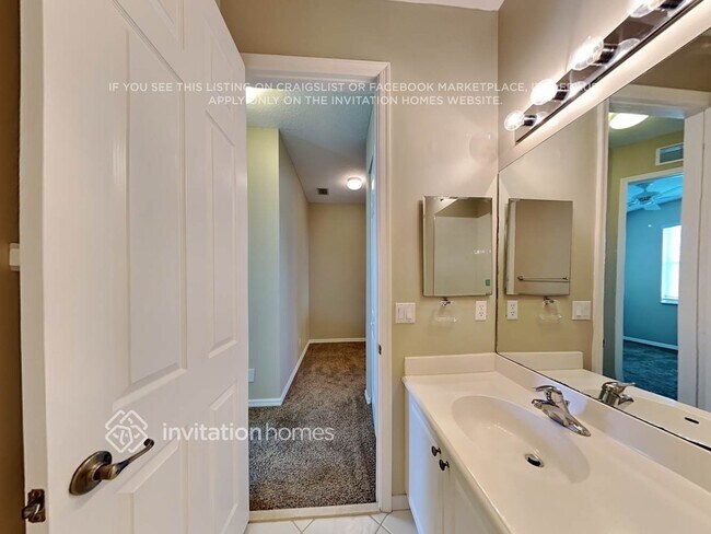 Building Photo - 4119 Parkside Dr