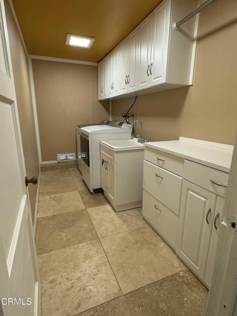 Building Photo - 630 Foxglove Pl
