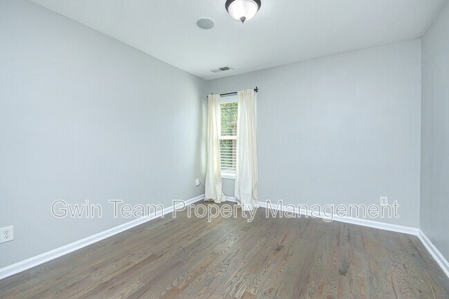 Building Photo - 1199 Harvest Brook Dr NE