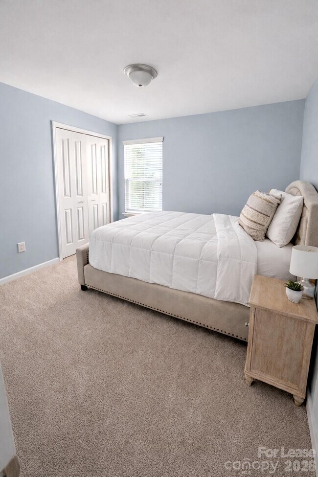 Building Photo - 16732 Prairie Falcon Ln