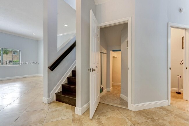 Building Photo - 2727 Treasure Cove Cir