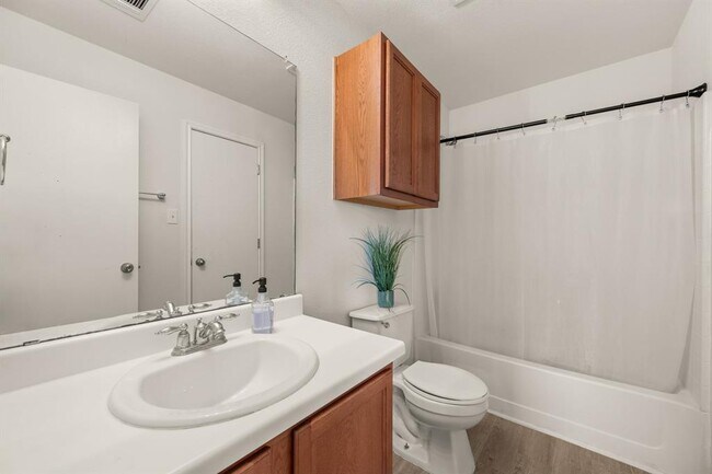 Building Photo - 1189 Shadow Creek Blvd