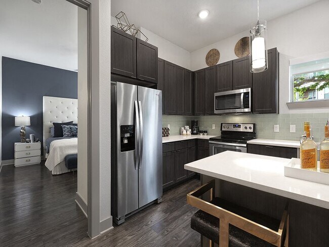 Building Photo - 632 N Eldridge Pkwy