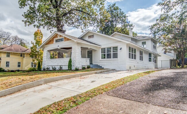 Primary Photo - Elegant Midtown Memphis Single-Family Home...