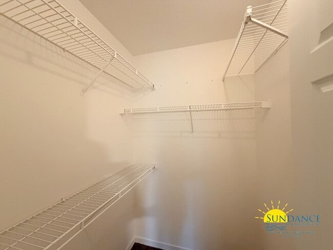 Building Photo - 3 Bedroom Home in sought-after Poquito Bayou with Boat Ramp Access!