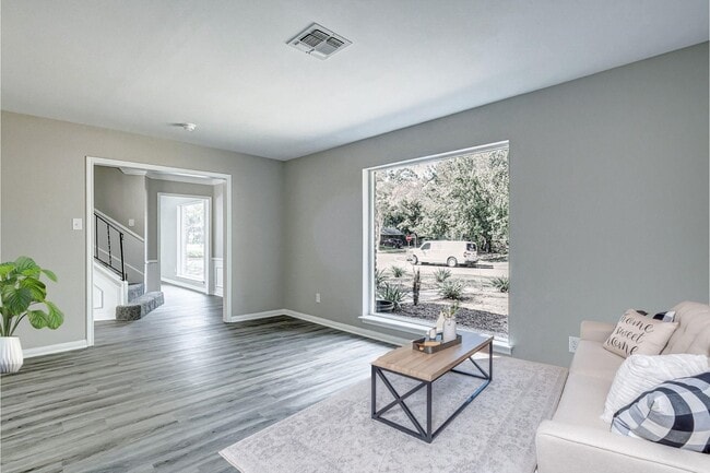 Building Photo - 5219 Lookout Mountain Dr