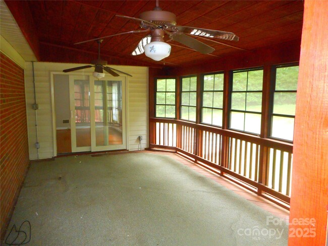 Building Photo - 1330 E Barden Rd