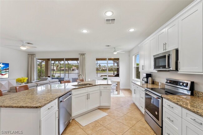 Building Photo - 12730 Aviano Dr