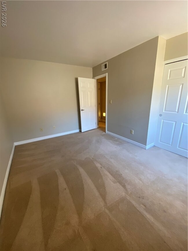 Building Photo - 5163 Indian River Dr
